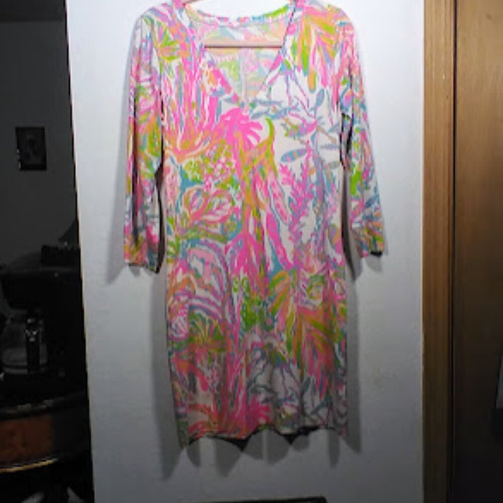 Lilly Pulitzer Christie Knee Length V neck Dress Color:Pink Size: M - Picture 9 of 14